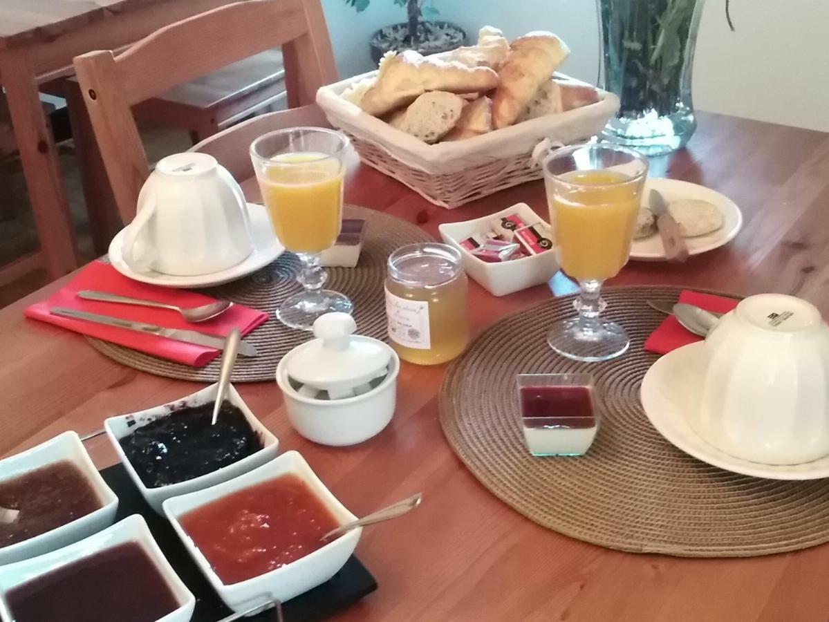 Les Monteils Hotell Grospierres Eksteriør bilde